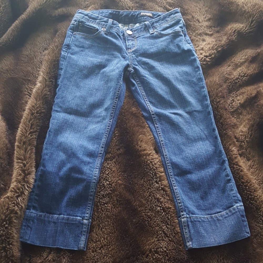 Express Capris Sz 2